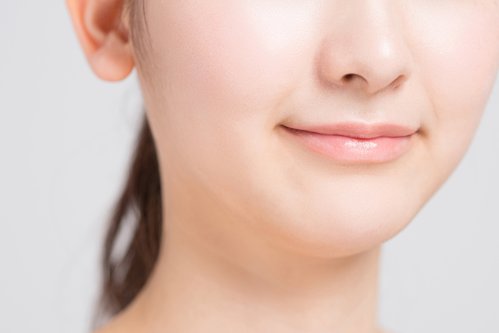 忘れがちな唇のケアをするリップエステ
